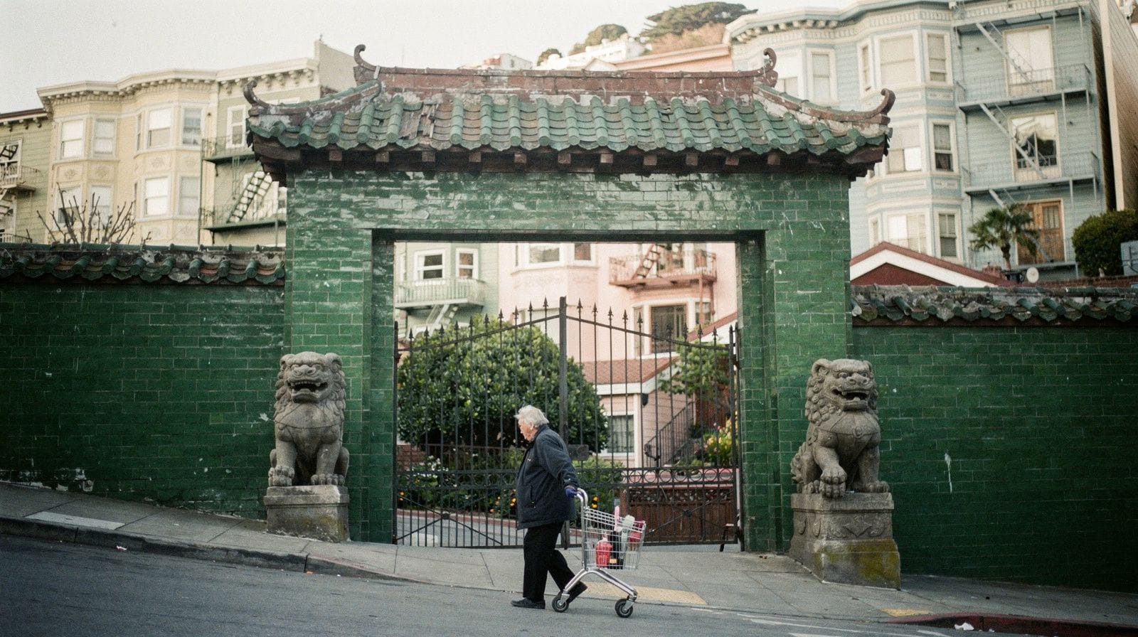 San Francisco Chinatown: A Neighborhood Guide to Layout, Gate and History