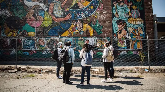 Oakland City Tour Guide: Waterfront, Murals and Neighborhoods