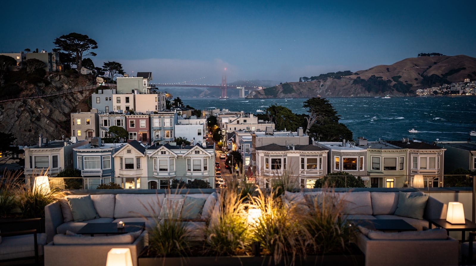 San Francisco Nightlife: Guided Tours, Pub Crawls and Show Tickets